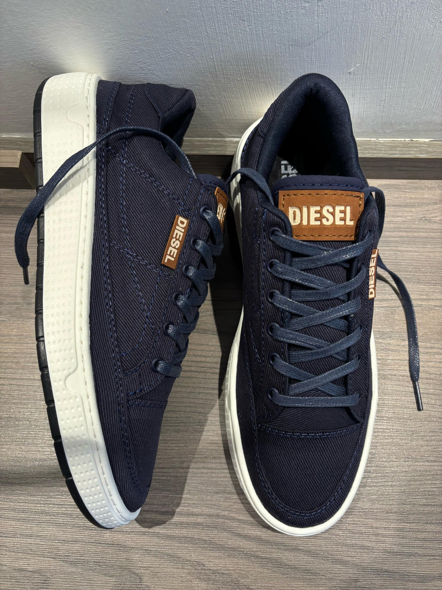 Tenis Casual Diesel: Estilo, Fuerza y Comodidad en Cada Paso